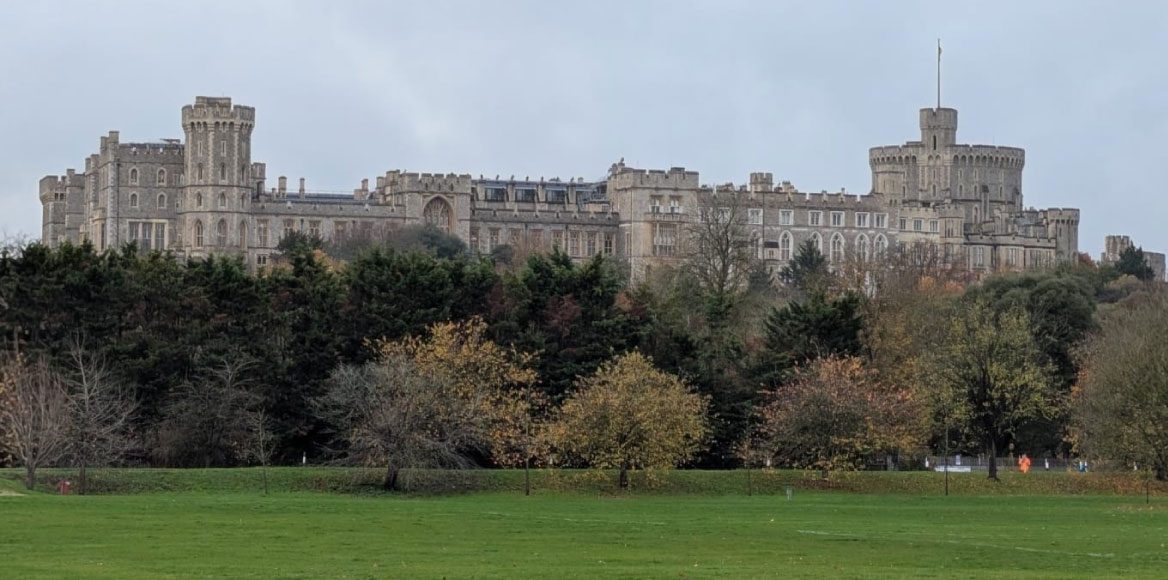 Surveyor uses 3D laser scanner for a measured building survey